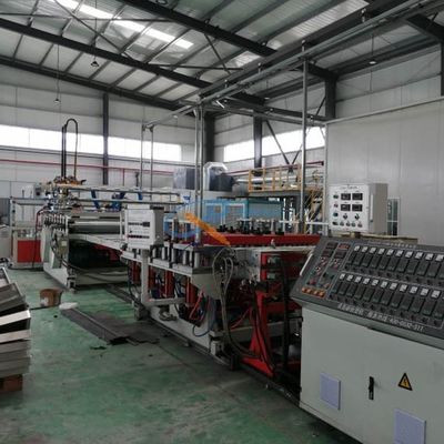 Máy làm ván xốp Wpc 1220mm 30mm PVC