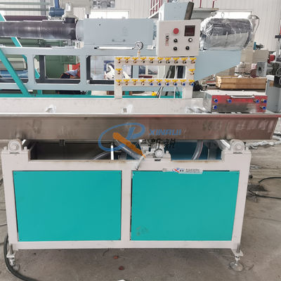 Để xây dựng Máy làm hồ sơ nhựa hạt góc bằng nhựa PVC