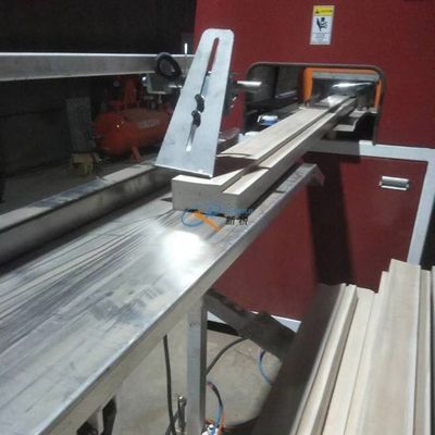 Điều khiển PLC WPC Máy đùn khung cửa rỗng PVC