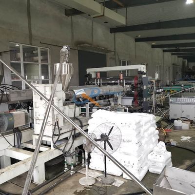 Máy cắt tấm PE