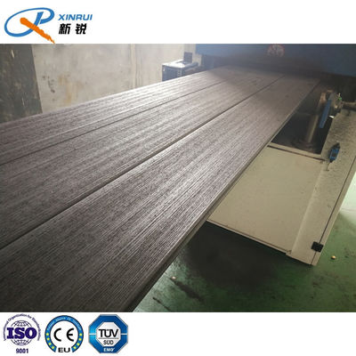 Máy làm bảng điều khiển hàng rào rỗng PP chống trượt