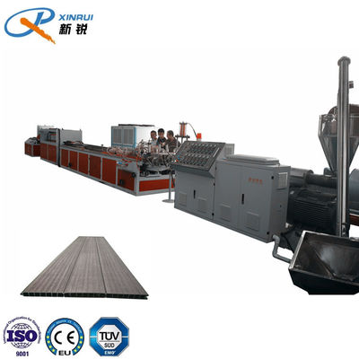 Máy làm bảng điều khiển hàng rào rỗng PP chống trượt